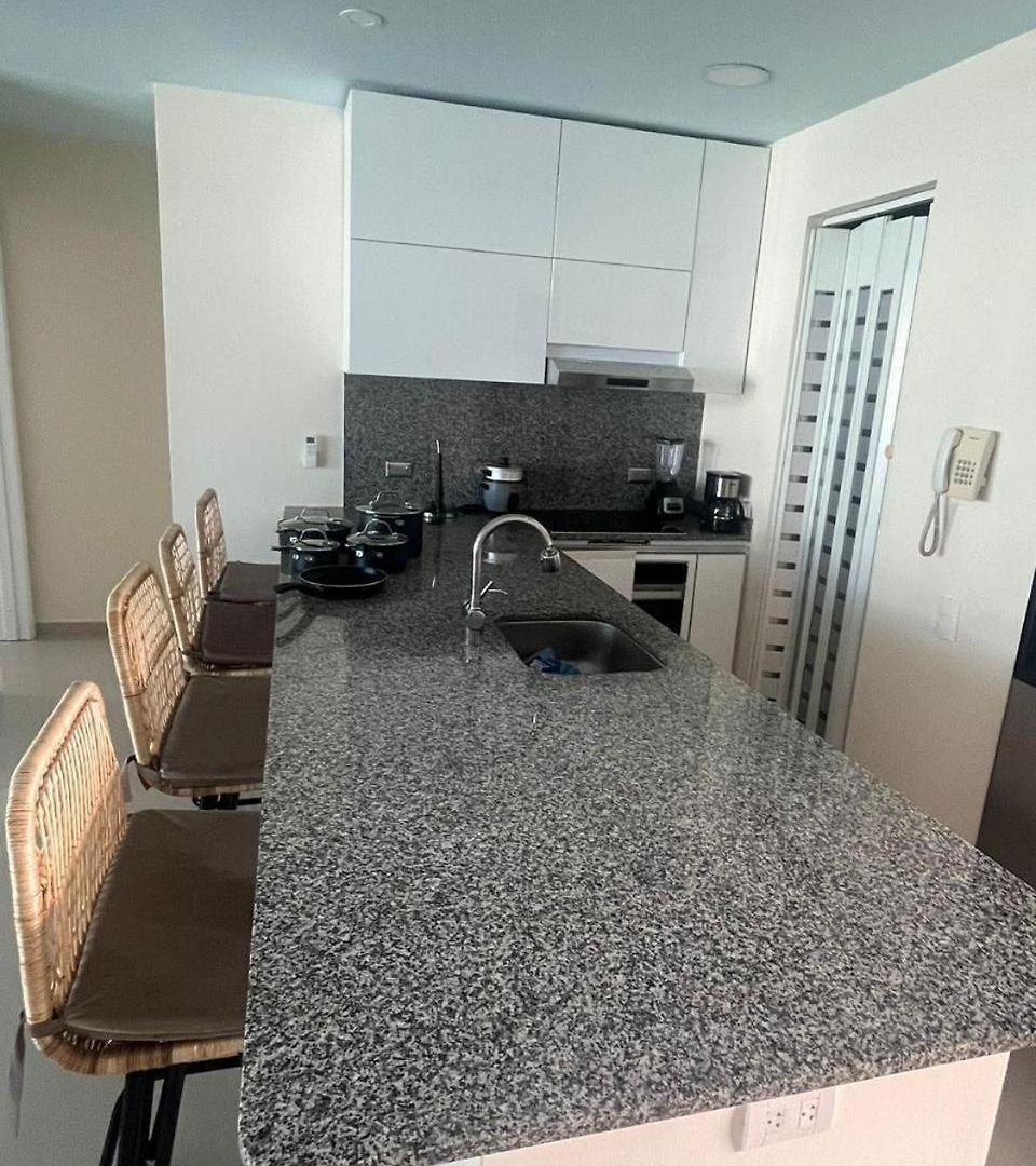 Lux Oceanfront * Cartagena