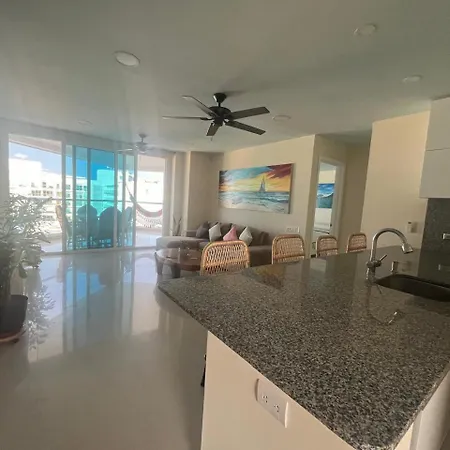 Lux Oceanfront Apartamento Cartagena